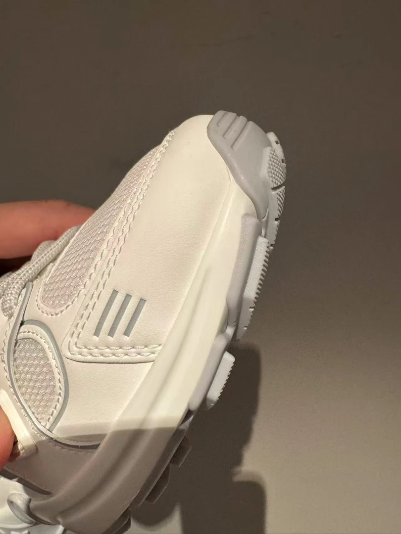 运动鞋 时尚休闲百搭女鞋