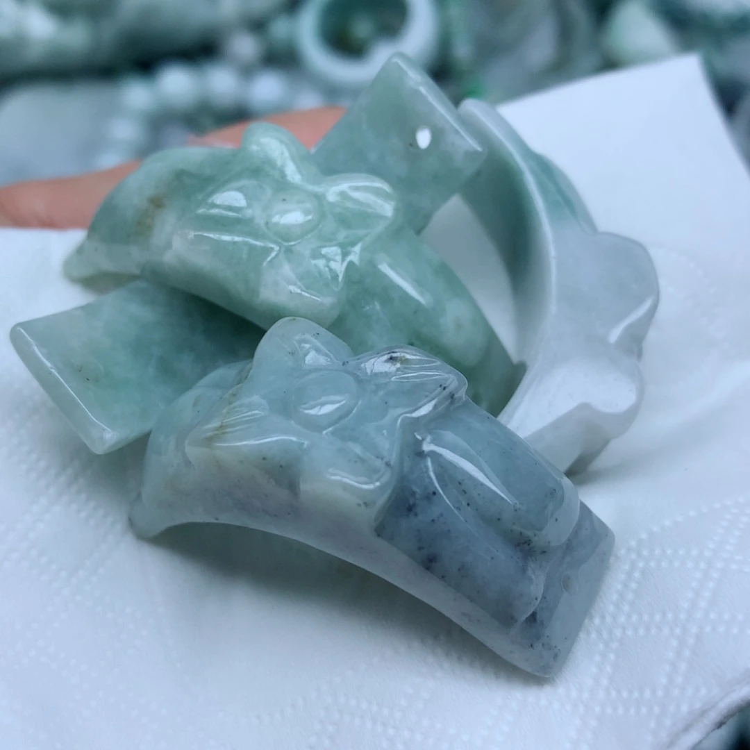 颈饰未镶嵌翡翠翡翠