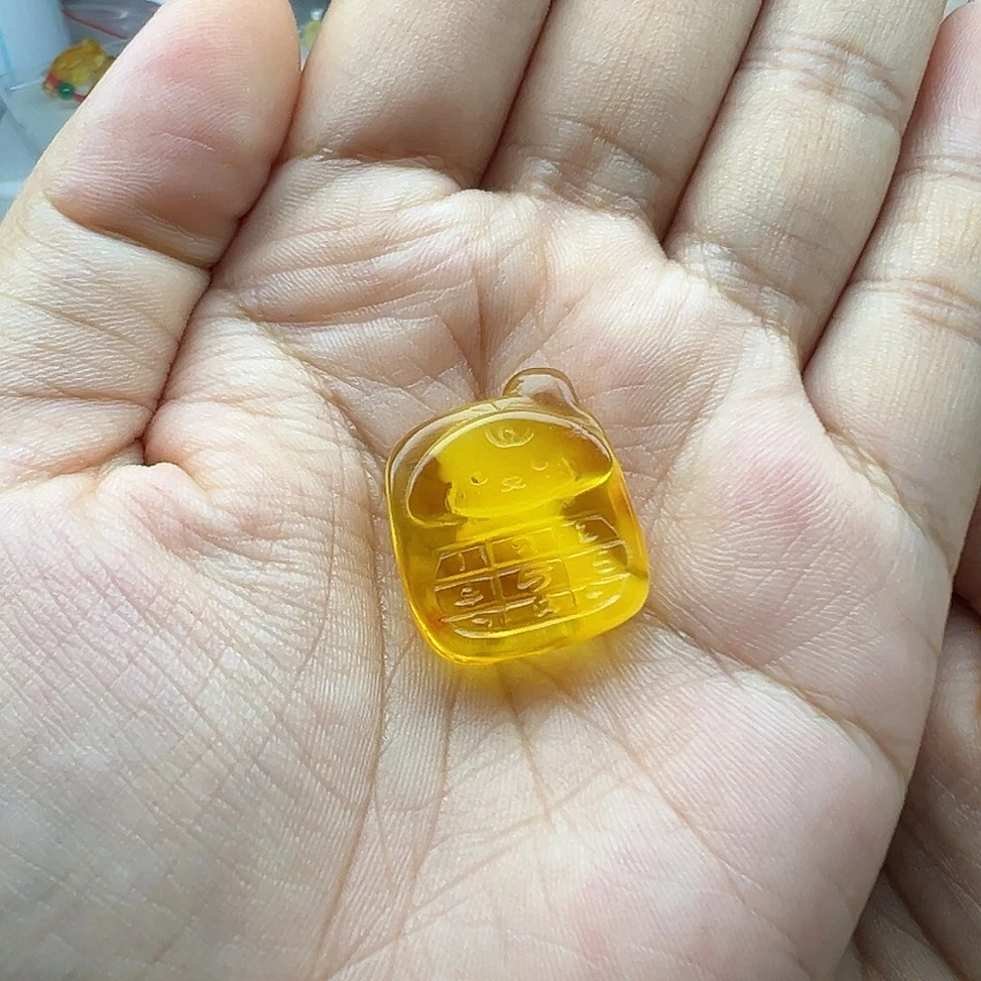 琥珀未镶嵌珠宝奇石手机打孔不退换