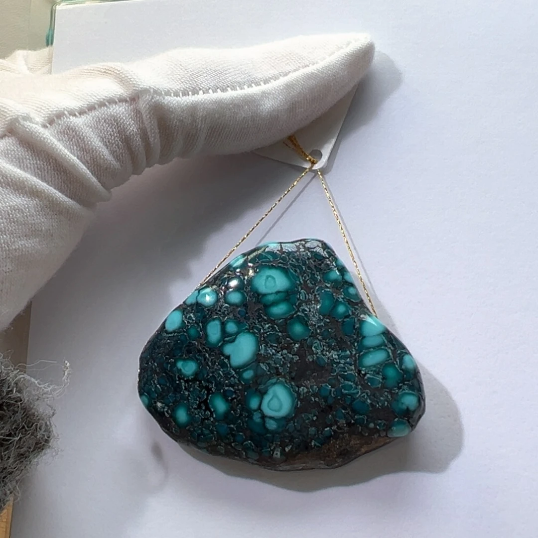 绿松石未镶嵌挂件