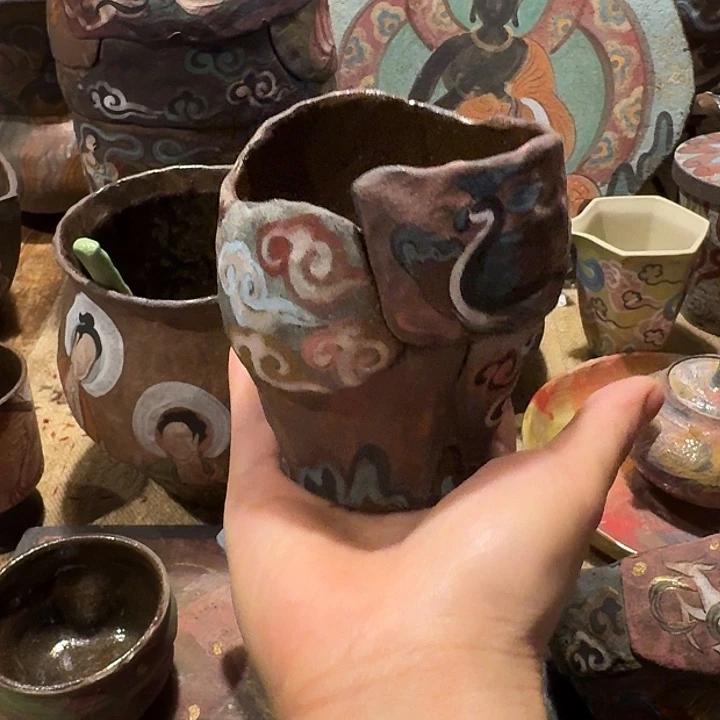 手工制作各种精美陶瓷