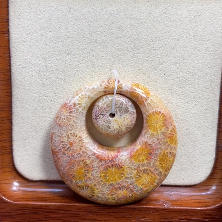 硅化玉未镶嵌颈饰k53