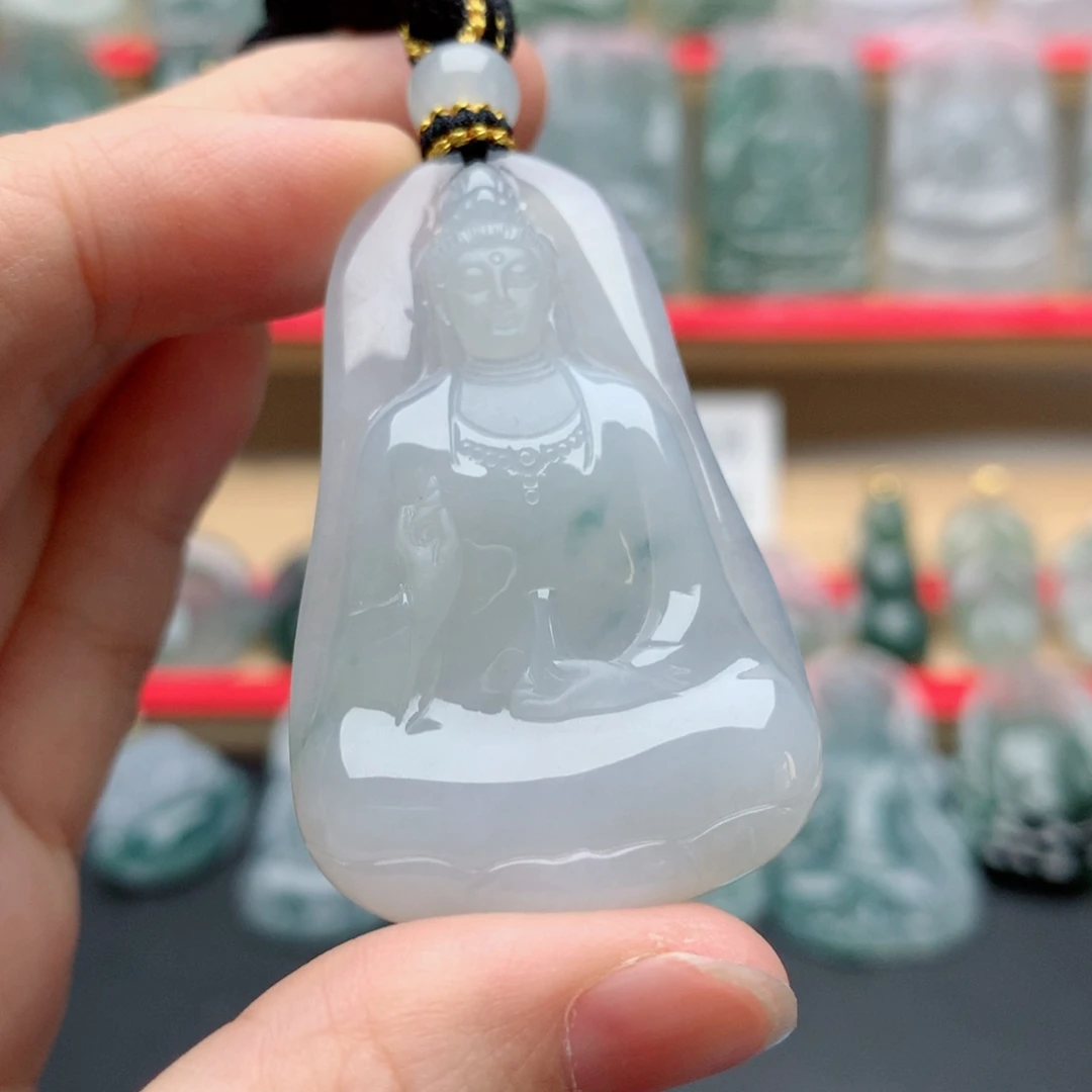 翡翠未镶嵌颈饰素衣