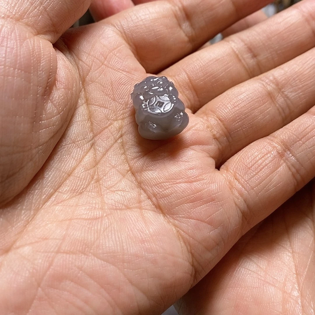 和田玉挂件未镶嵌小*子