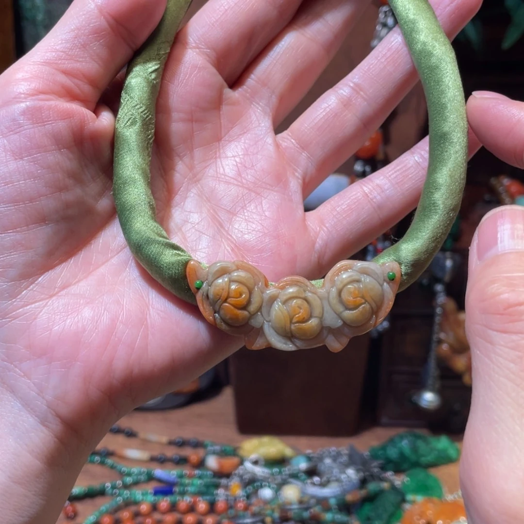 【闪购商品】颈饰未镶嵌翡翠