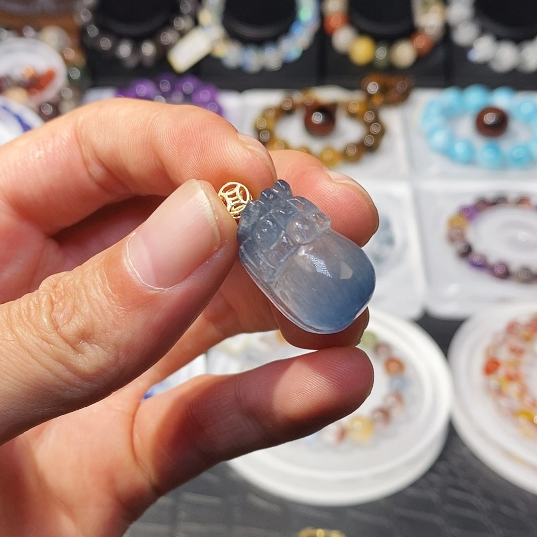 费***姐颈饰水晶18K金镶嵌