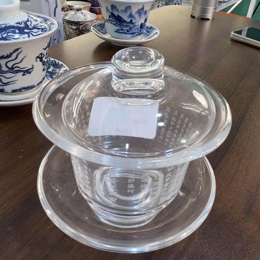 这些盖碗很漂亮！！