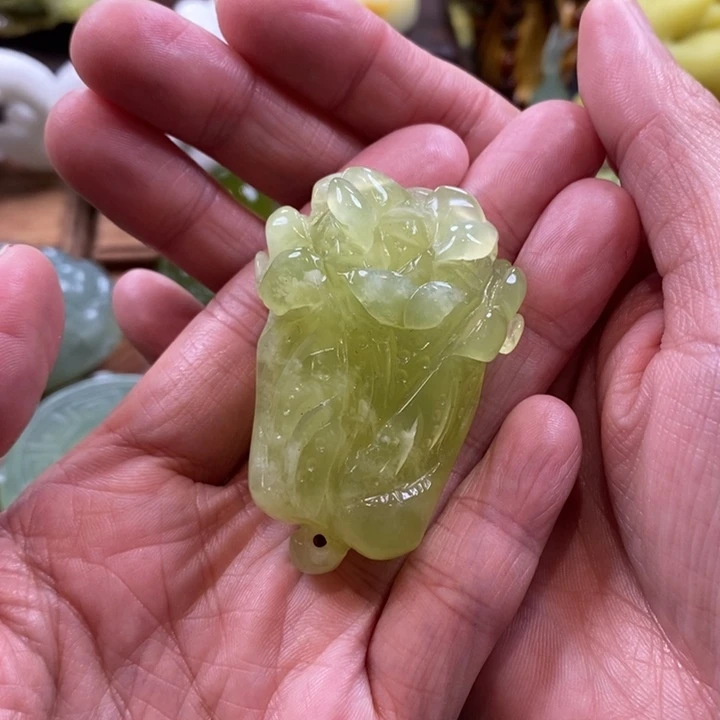 蛇纹石玉未镶嵌手把