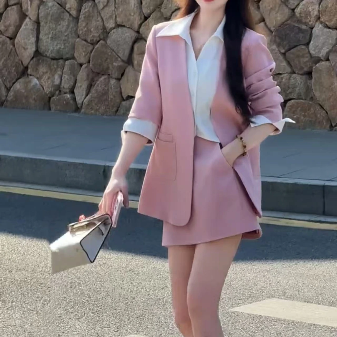 2025春季新款时尚显瘦气质女士网红洋气两件套百搭款D7720