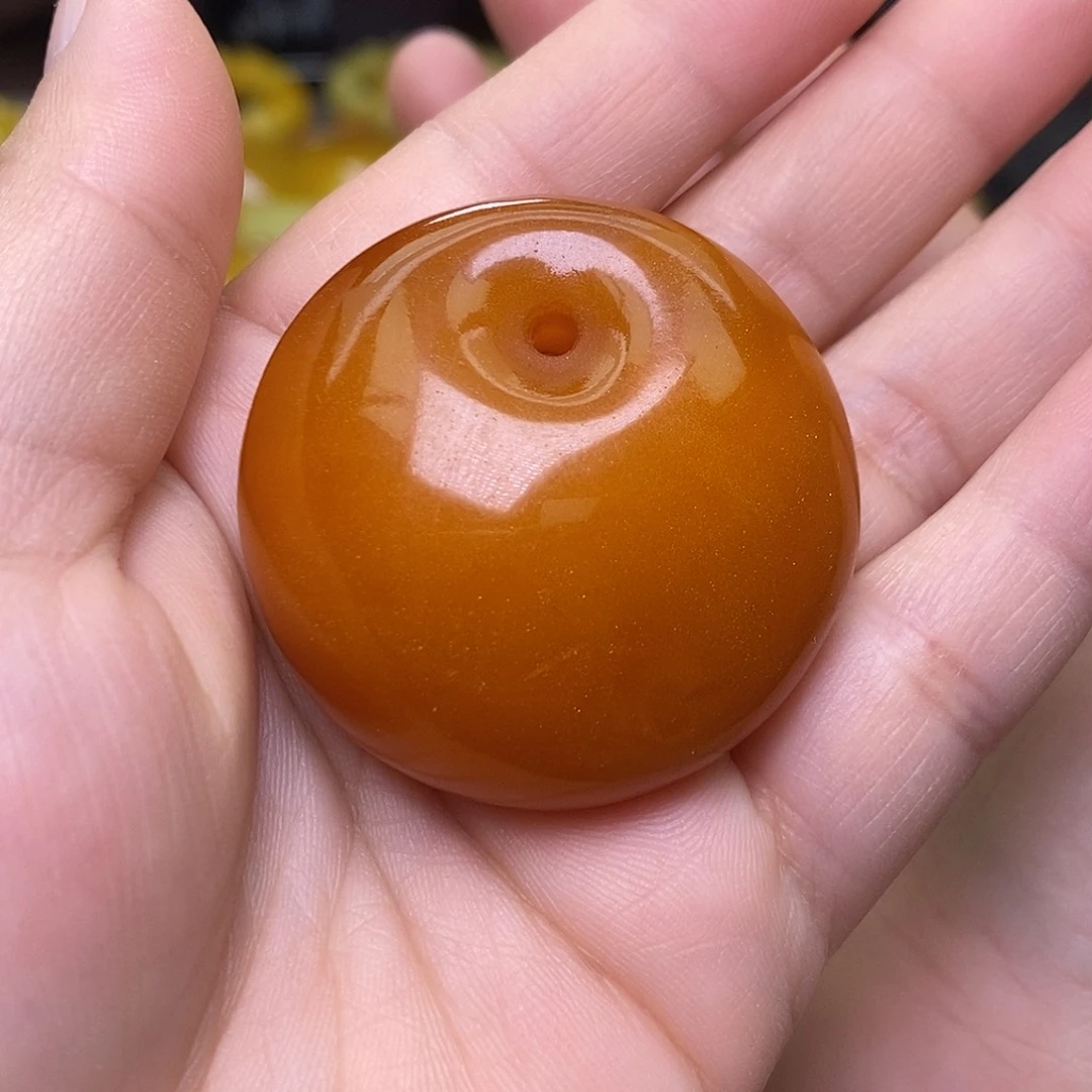 蜜蜡未镶嵌珠宝奇石