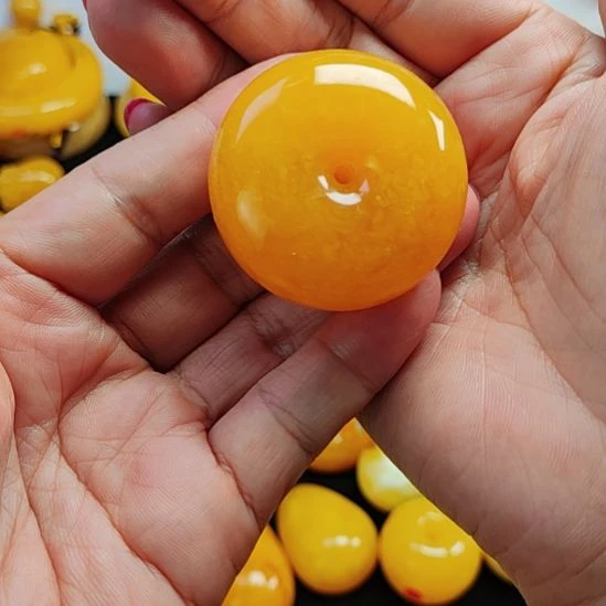 蜜蜡未镶嵌吊坠(赠链)