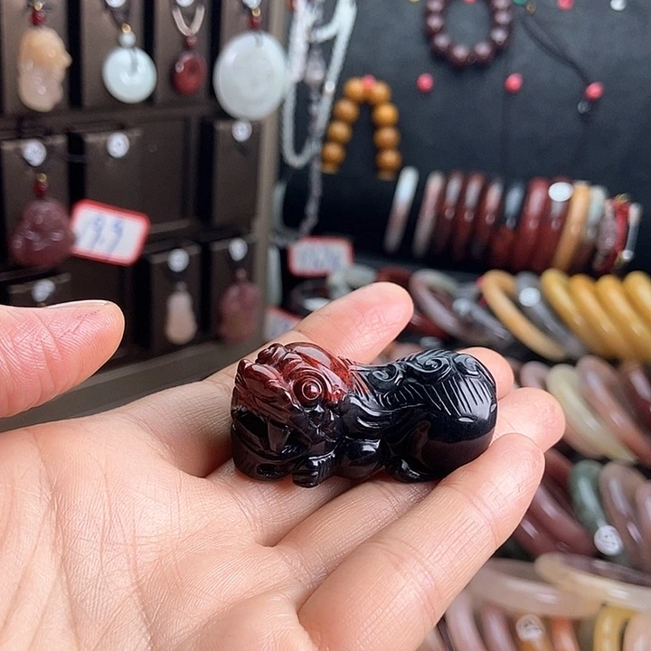 效***睿石英质玉未镶嵌颈饰