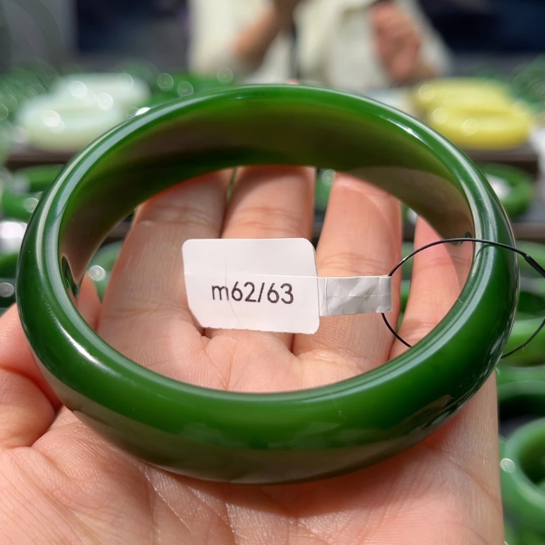 和田玉（碧玉）手镯未镶嵌