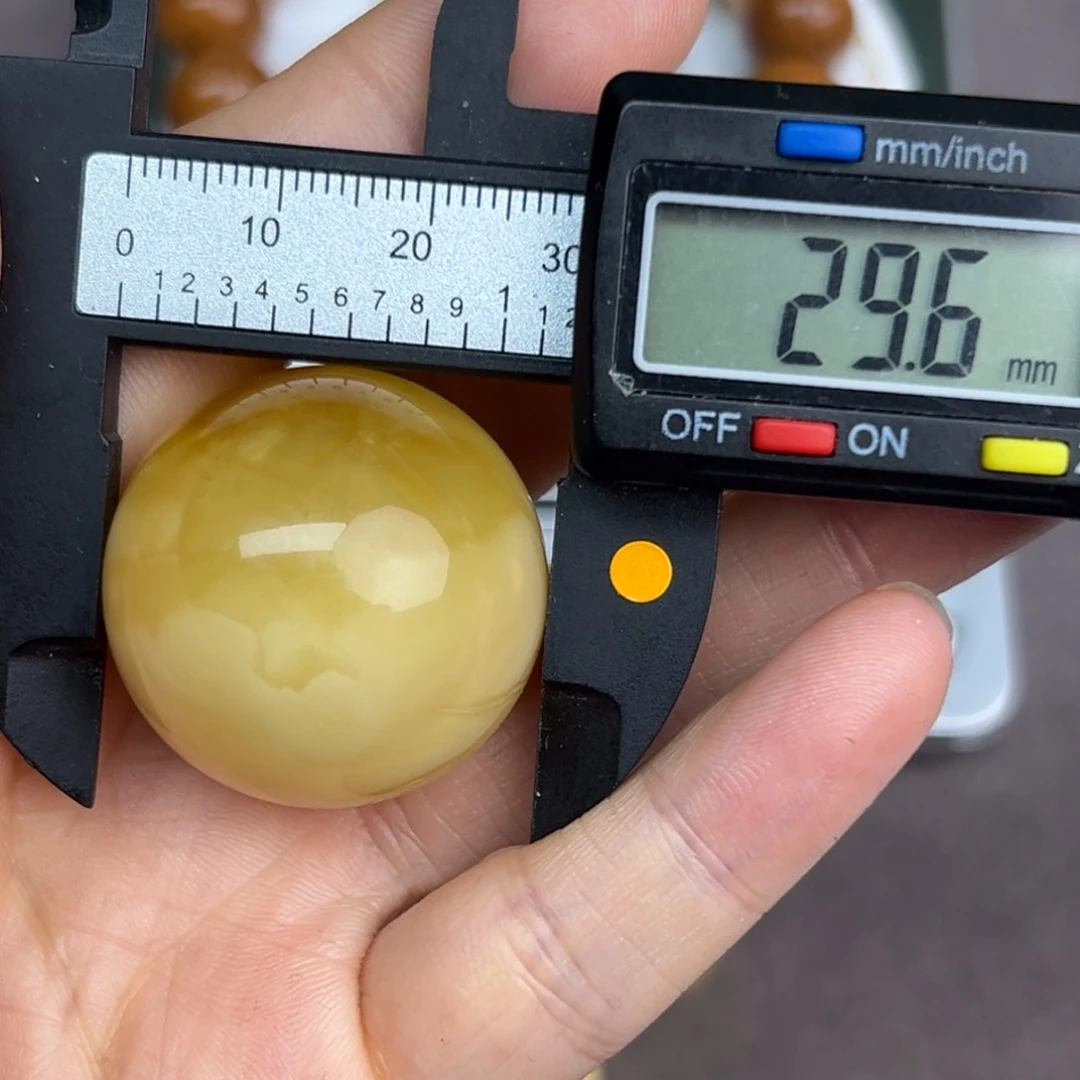 未镶嵌琥珀裸石蜜蜡355