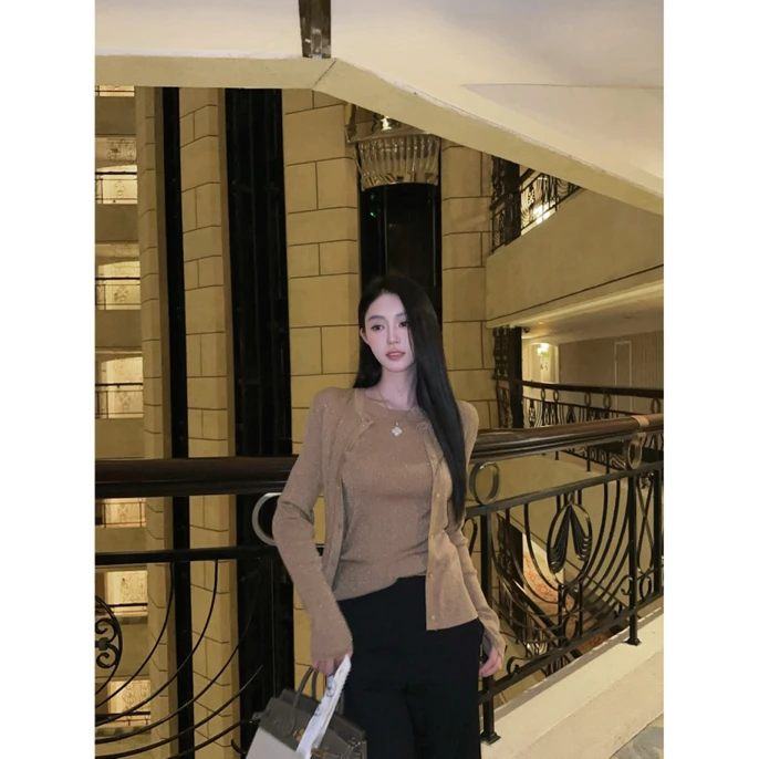 zeng11 曾11【09/28 20:00PM上新95折]香槟金开衫背心套装