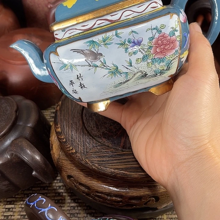 茶壶紫砂大家都喜欢的一把紫砂壶。