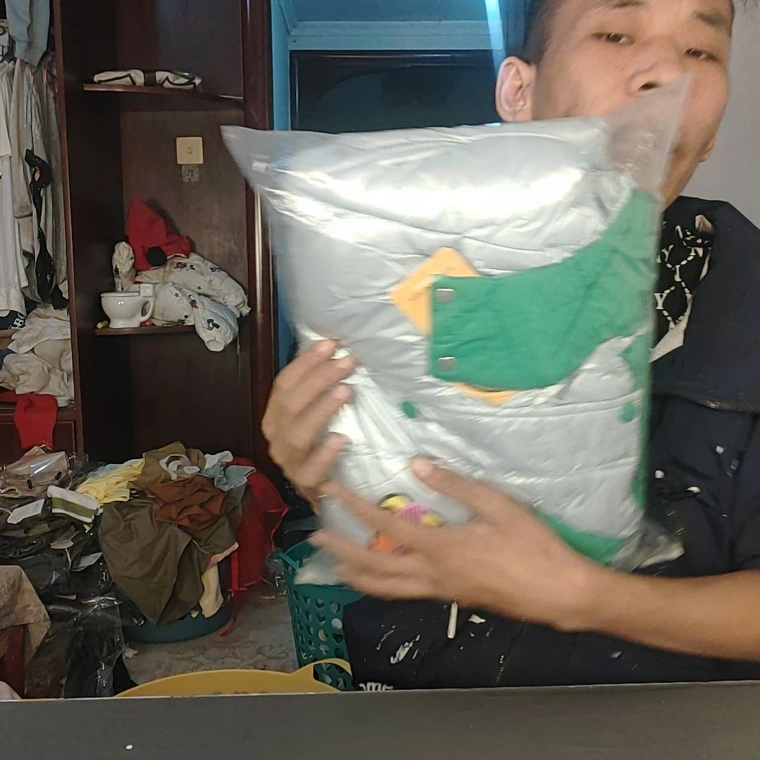 愣***愣来咯摸我AbelLJL咯聚聚咯哦哦NYX