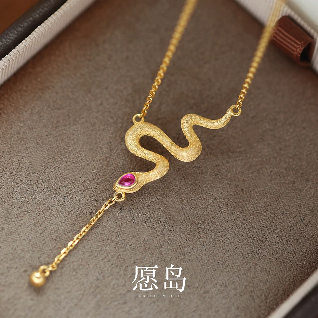 愿岛 黄铜合成锆石项链 法式气质轻奢小众拉丝工艺小蛇项链XL2075
