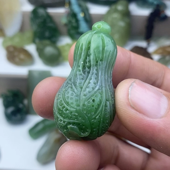 和田玉（碧玉）未镶嵌颈饰