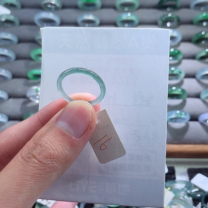 翡翠戒指未镶嵌翡翠