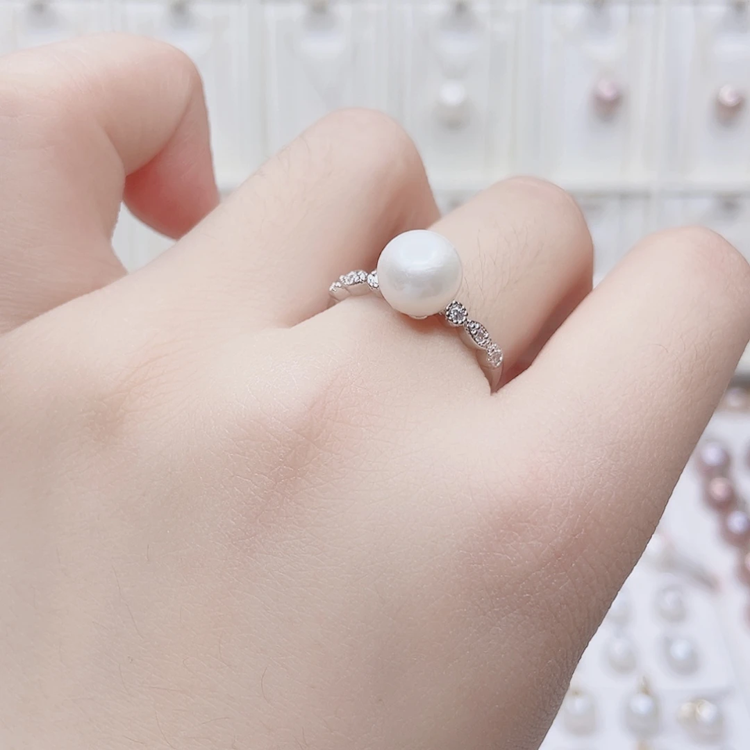 淡水珍珠吊坠(赠链)合金