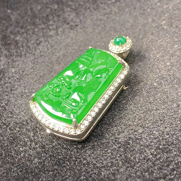 颈饰未镶嵌翡翠翡翠