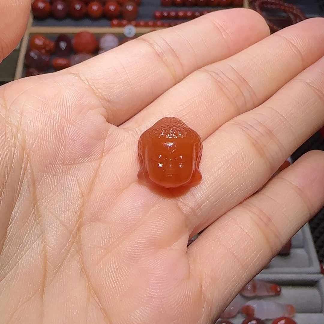 未镶嵌南红玛瑙珠宝奇石半**?