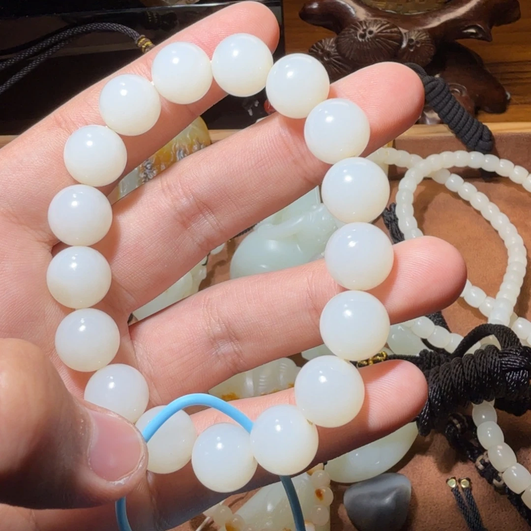 常***收和田玉未镶嵌挂件