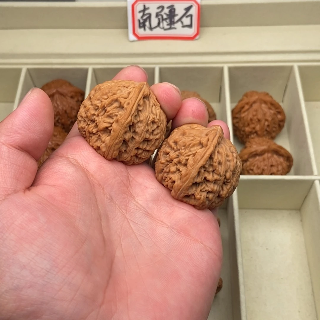 文玩核桃把件南疆石(38尺寸)