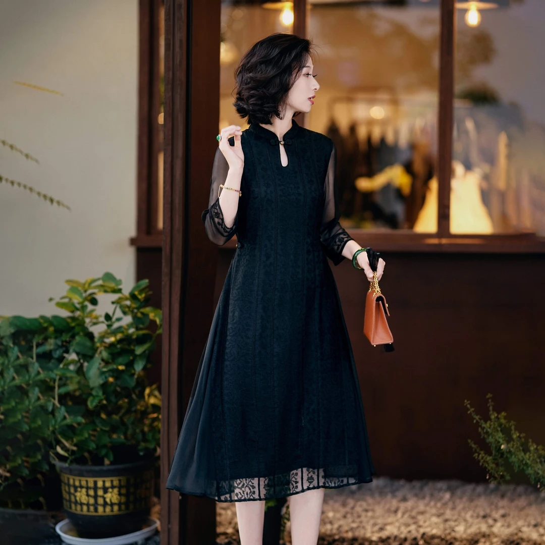 西子/【彼岸花】新中式立领盘扣蕾丝拼接肌理感黑色连衣裙/CQTJ130
