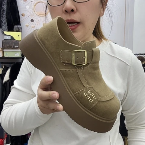 女士40码真皮博肯鞋