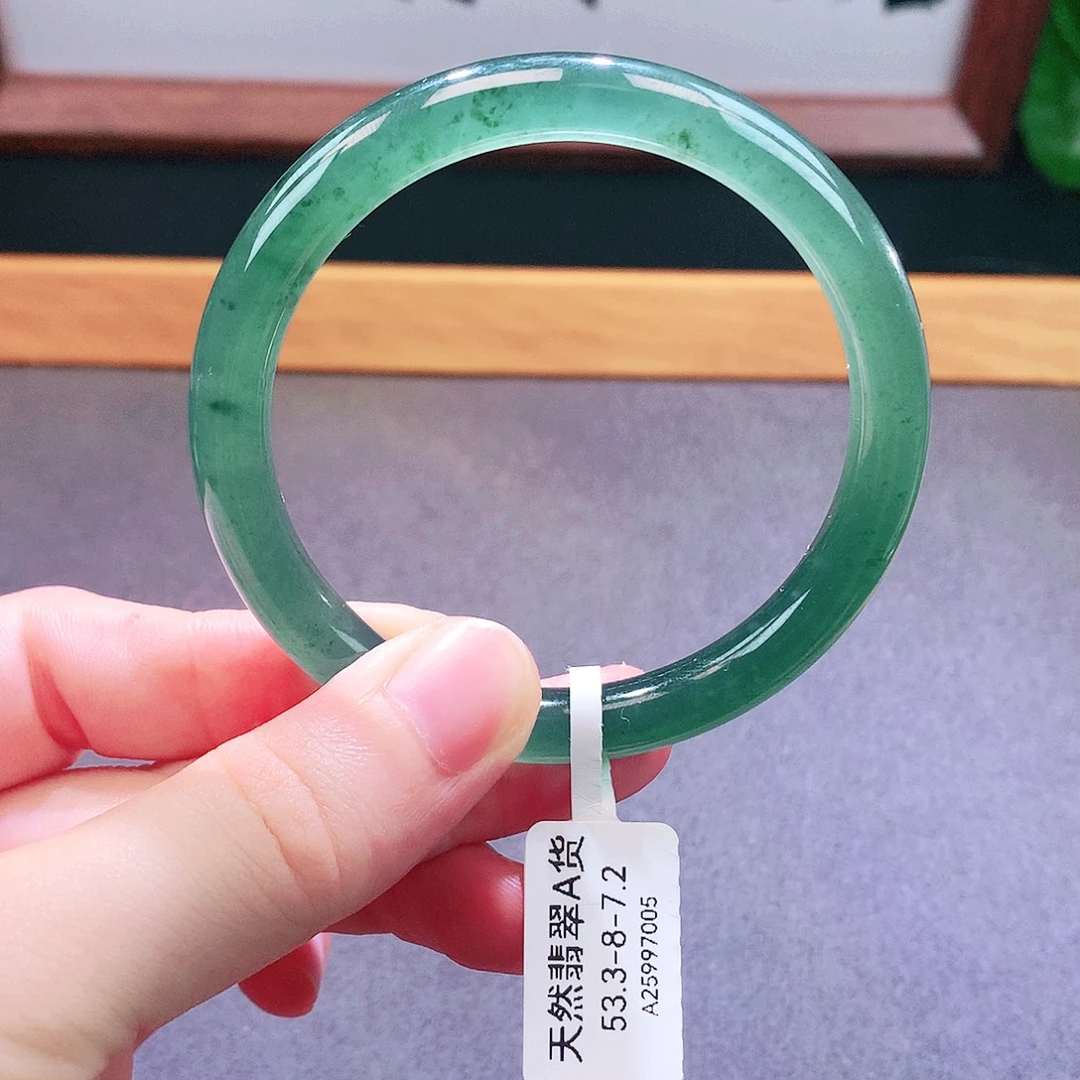 未镶嵌手镯翡翠天然翡翠