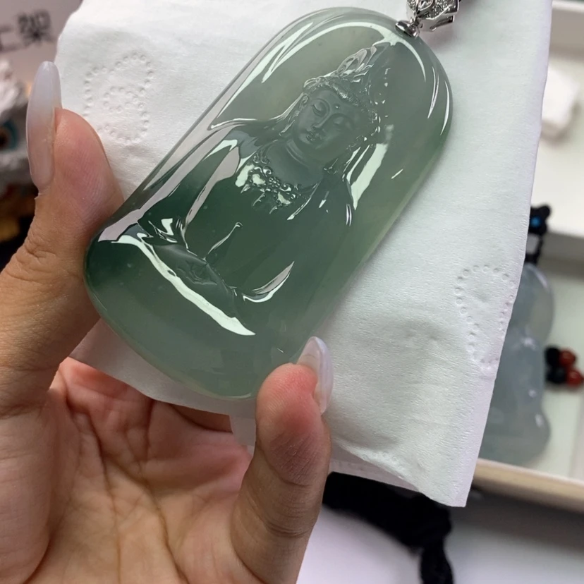 【闪购商品】颈饰18K金镶嵌翡翠红翡翠