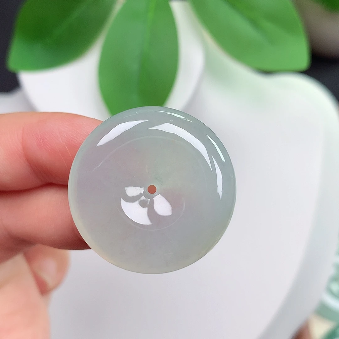 颈饰未镶嵌翡翠平安扣 27.1x6.1mm