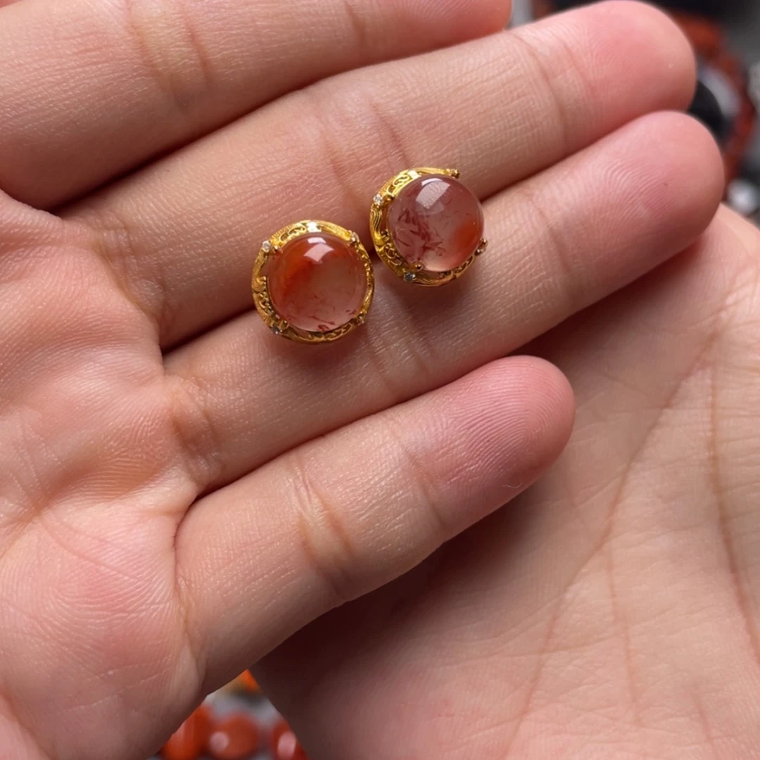 【闪购商品】银S925镶嵌飘花耳钉南红玛瑙