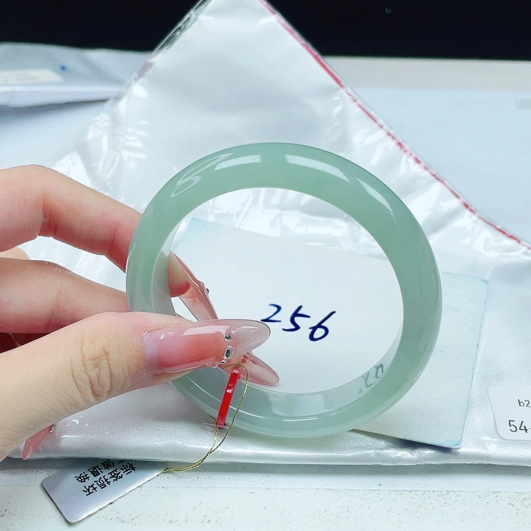 未镶嵌手镯翡翠54