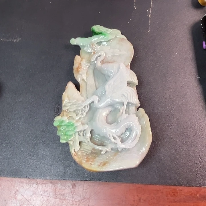 翡翠未镶嵌摆件翡翠