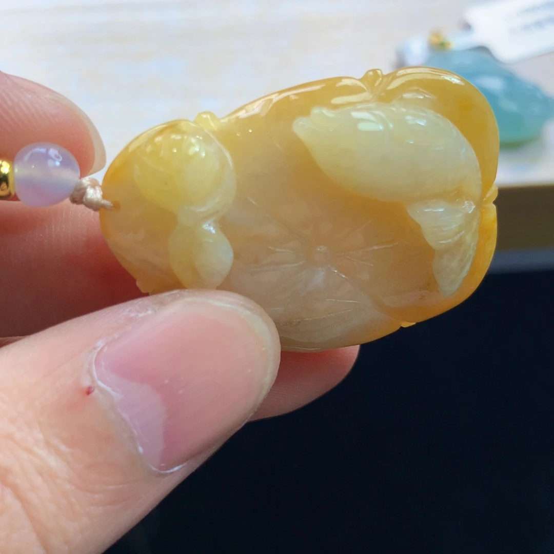 颈饰未镶嵌翡翠吊坠