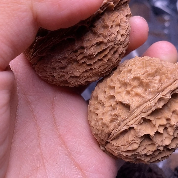 云***朵文玩核桃把件   79