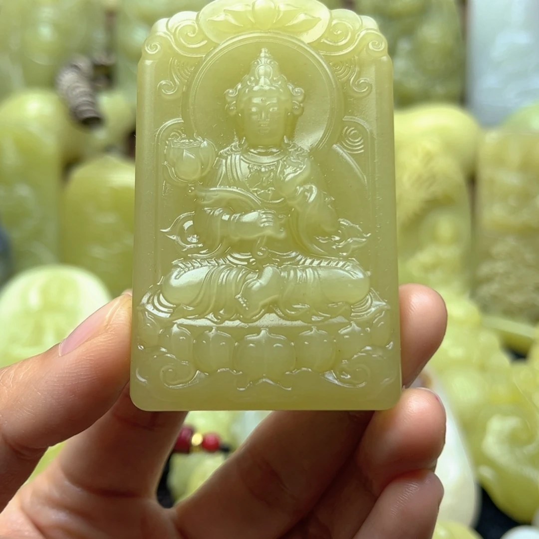 潮***生和田玉未镶嵌颈饰