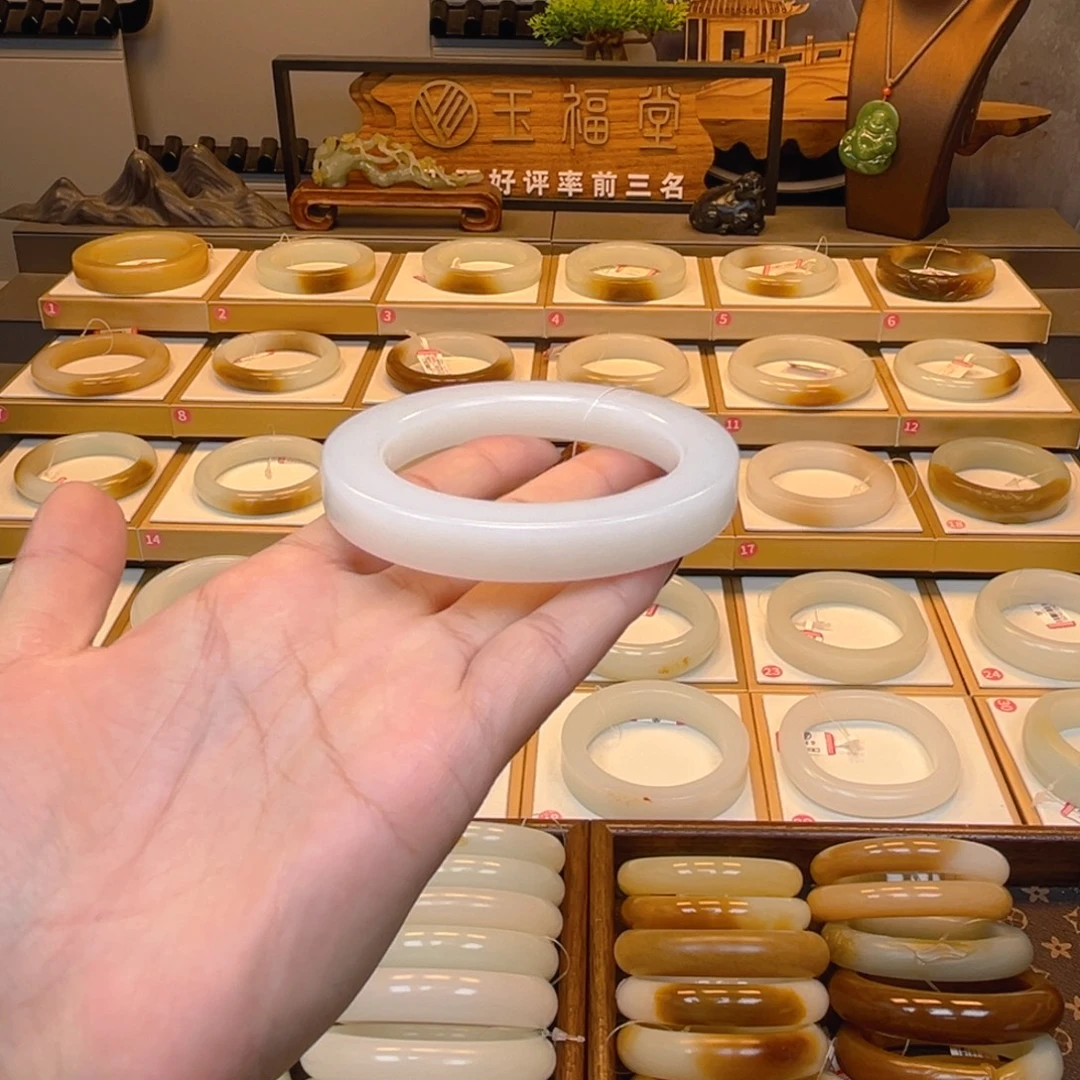 和田玉未镶嵌手镯13