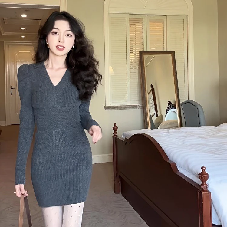性感法式毛衣连衣裙女秋冬2025新款收腰显瘦百搭包臀针织打底短裙