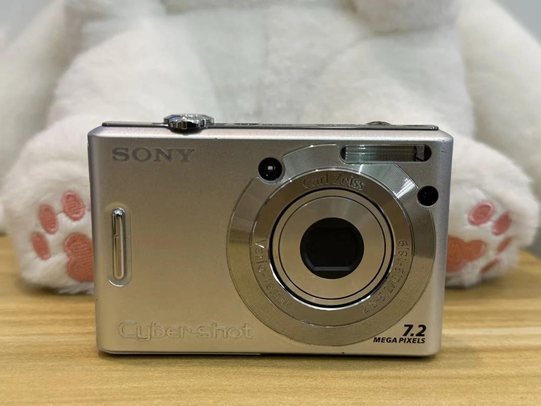 95新 Sony/索尼 95新索尼W35出片神器复古冷白