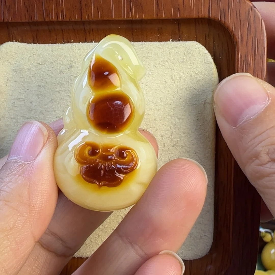 蜜蜡吊坠(不含链)未镶嵌