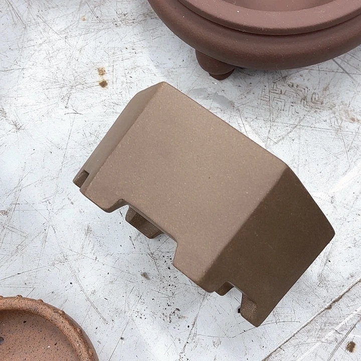 紫砂花盆紫砂的颜色很好看呀