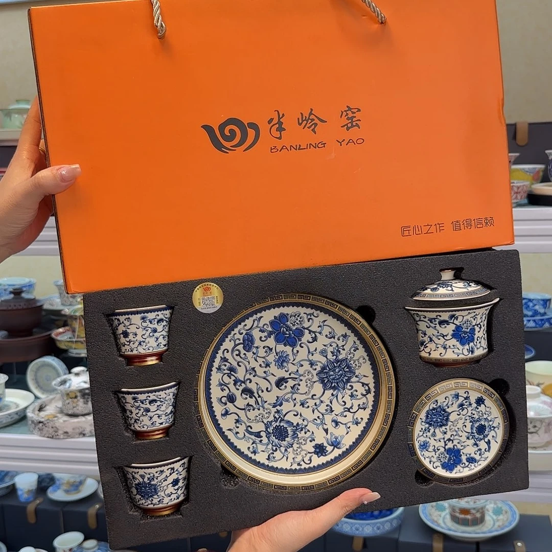 我们都在努力着改变自己