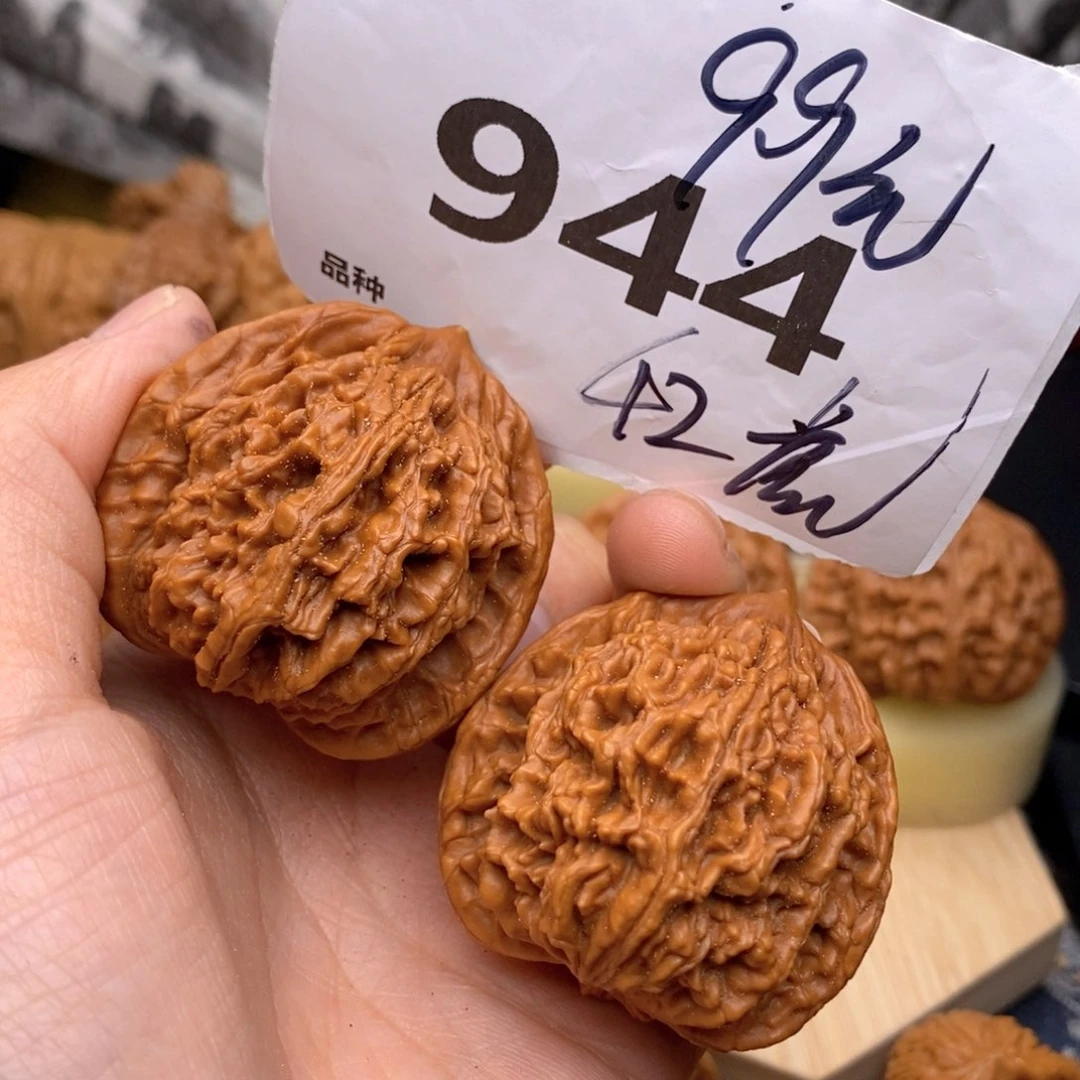 文玩核桃把件翠****菜944号42虎福利