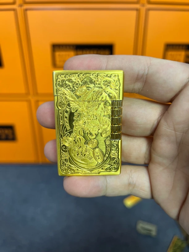 金色貔貅招财进宝打火机雕刻（需自行配油）