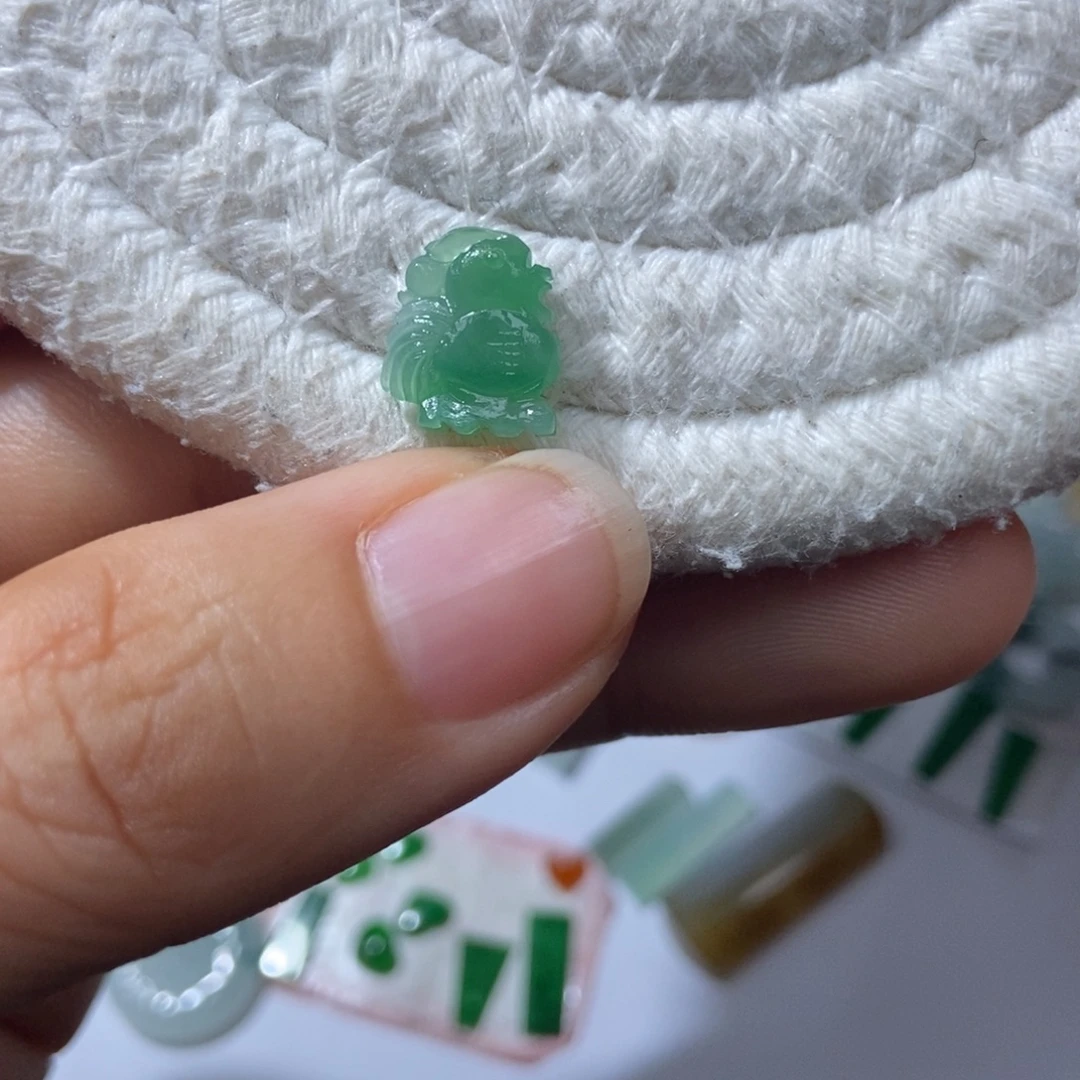定制翡翠未镶嵌翡翠
