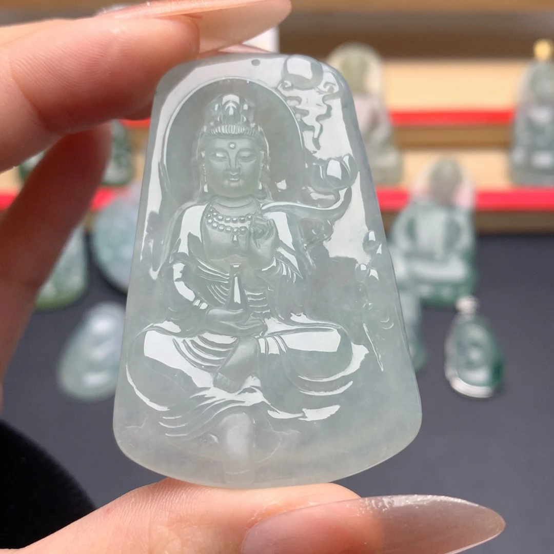 翡翠未镶嵌颈饰大势至菩萨